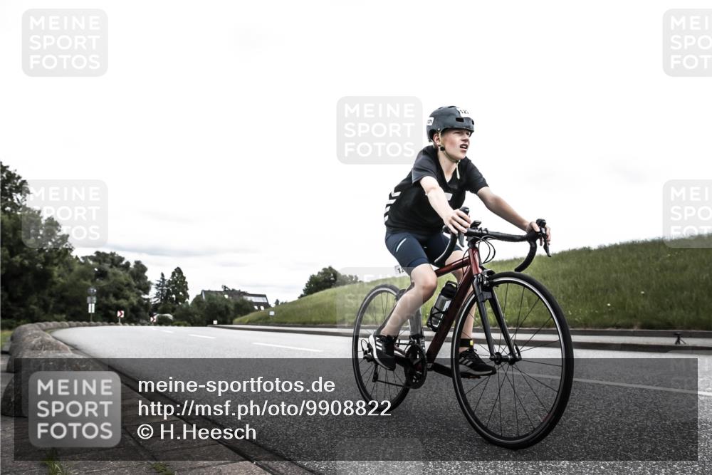 21.06.2026 - 29. Vierlanden-Triathlon H.Heesch http://msf.ph/oto/9908822 21.06.2026 14:48:54 Radfahren 1271 meine-sportfotos.de