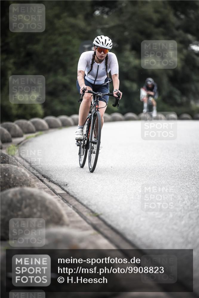 21.06.2026 - 29. Vierlanden-Triathlon H.Heesch http://msf.ph/oto/9908823 21.06.2026 09:26:21 Radfahren 55, 78, 106, 269 meine-sportfotos.de