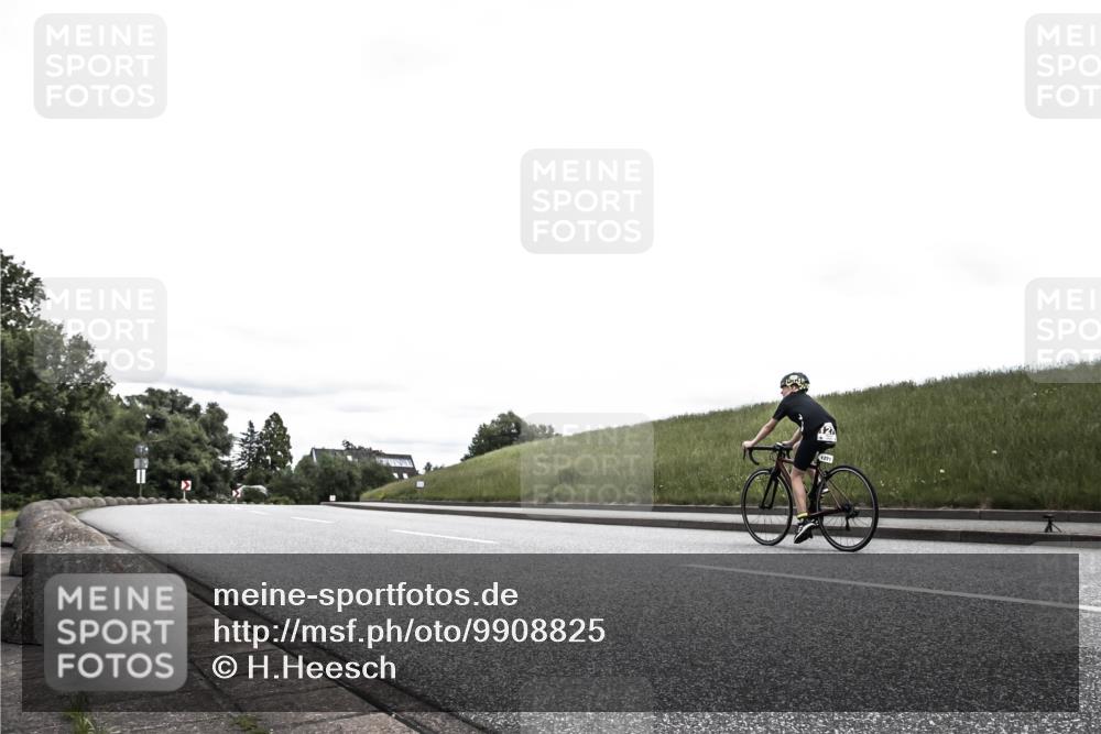 21.06.2026 - 29. Vierlanden-Triathlon H.Heesch http://msf.ph/oto/9908825 21.06.2026 14:49:05 Radfahren  meine-sportfotos.de
