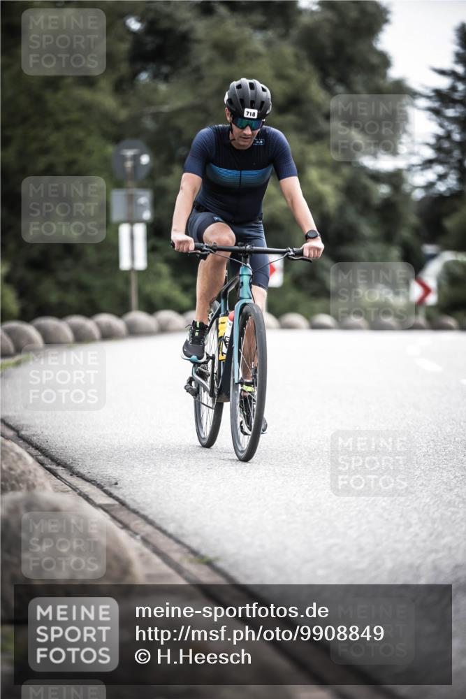 21.06.2026 - 29. Vierlanden-Triathlon H.Heesch http://msf.ph/oto/9908849 21.06.2026 11:52:32 Radfahren 687, 718, 896 meine-sportfotos.de