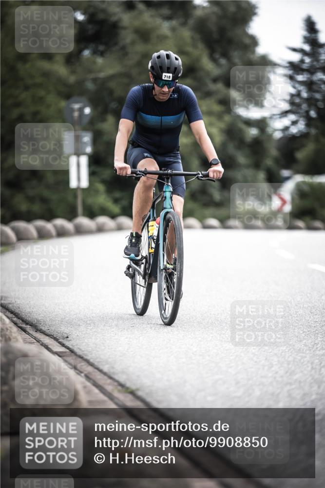 21.06.2026 - 29. Vierlanden-Triathlon H.Heesch http://msf.ph/oto/9908850 21.06.2026 11:52:32 Radfahren 687, 718, 896 meine-sportfotos.de