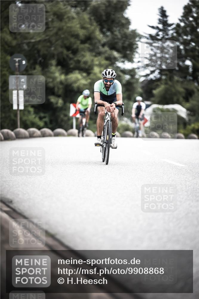 21.06.2026 - 29. Vierlanden-Triathlon H.Heesch http://msf.ph/oto/9908868 21.06.2026 11:52:48 Radfahren 256, 639, 729, 758, 796 meine-sportfotos.de