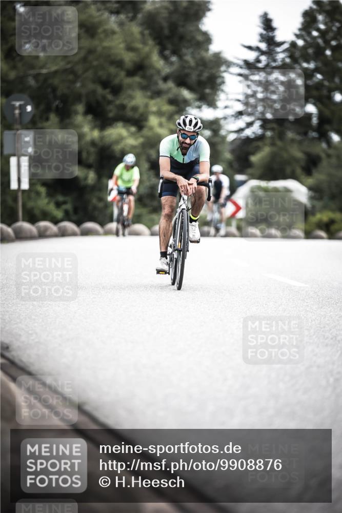 21.06.2026 - 29. Vierlanden-Triathlon H.Heesch http://msf.ph/oto/9908876 21.06.2026 11:52:48 Radfahren 256, 639, 729, 758, 796 meine-sportfotos.de
