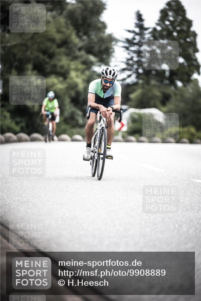 21.06.2026 - 29. Vierlanden-Triathlon H.Heesch http://msf.ph/oto/9908889 21.06.2026 11:52:49 Radfahren 256, 639, 729, 758, 796 meine-sportfotos.de