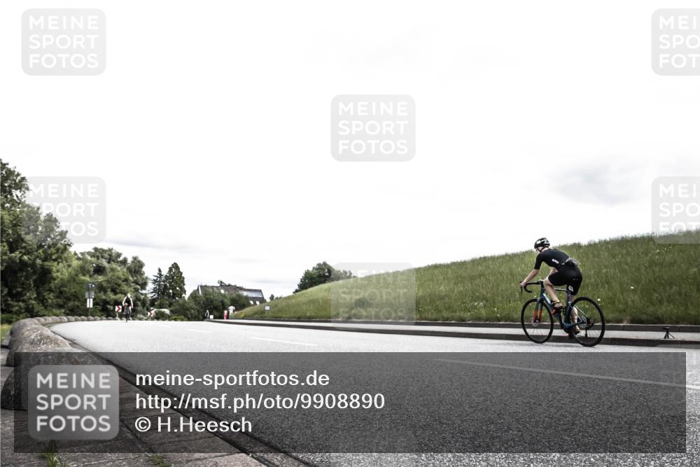 21.06.2026 - 29. Vierlanden-Triathlon H.Heesch http://msf.ph/oto/9908890 21.06.2026 14:52:06 Radfahren  meine-sportfotos.de
