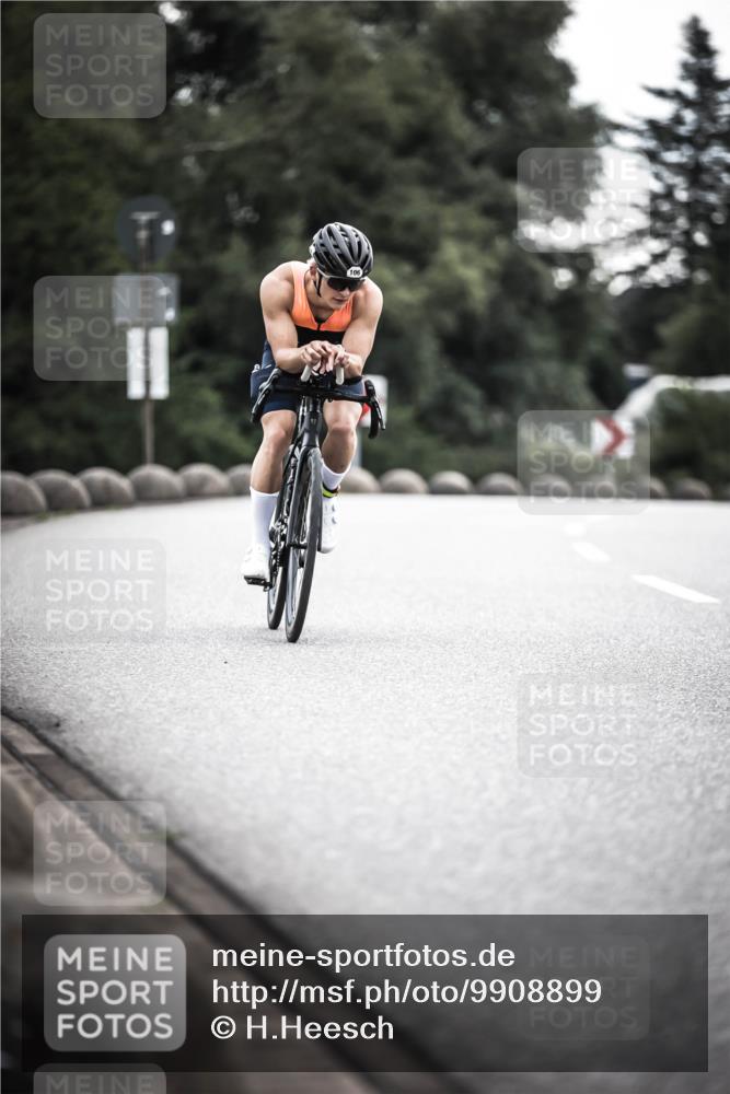 21.06.2026 - 29. Vierlanden-Triathlon H.Heesch http://msf.ph/oto/9908899 21.06.2026 09:26:27 Radfahren 55, 78, 106 meine-sportfotos.de