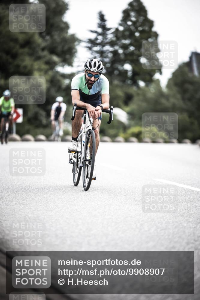 21.06.2026 - 29. Vierlanden-Triathlon H.Heesch http://msf.ph/oto/9908907 21.06.2026 11:52:49 Radfahren 256, 639, 729, 758, 796 meine-sportfotos.de