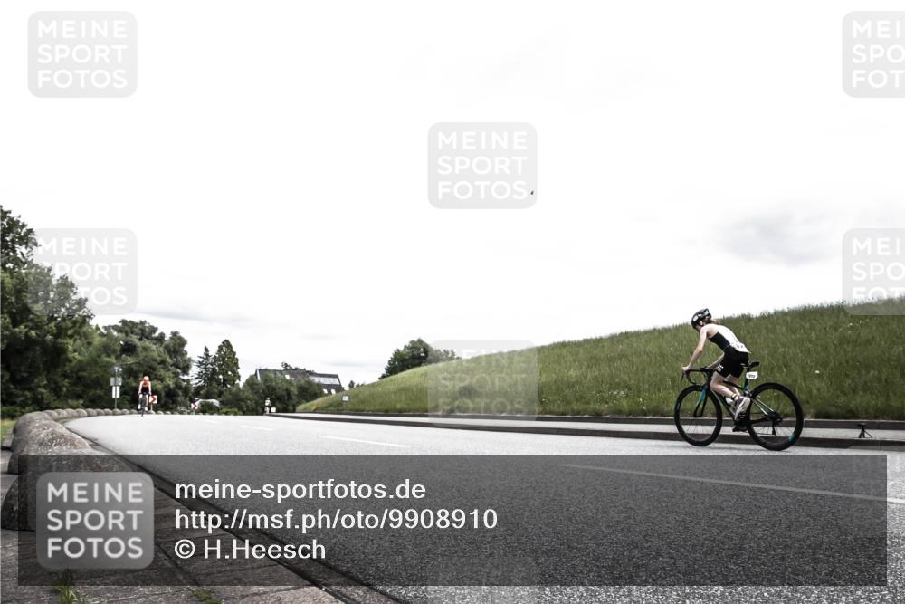 21.06.2026 - 29. Vierlanden-Triathlon H.Heesch http://msf.ph/oto/9908910 21.06.2026 14:52:18 Radfahren  meine-sportfotos.de