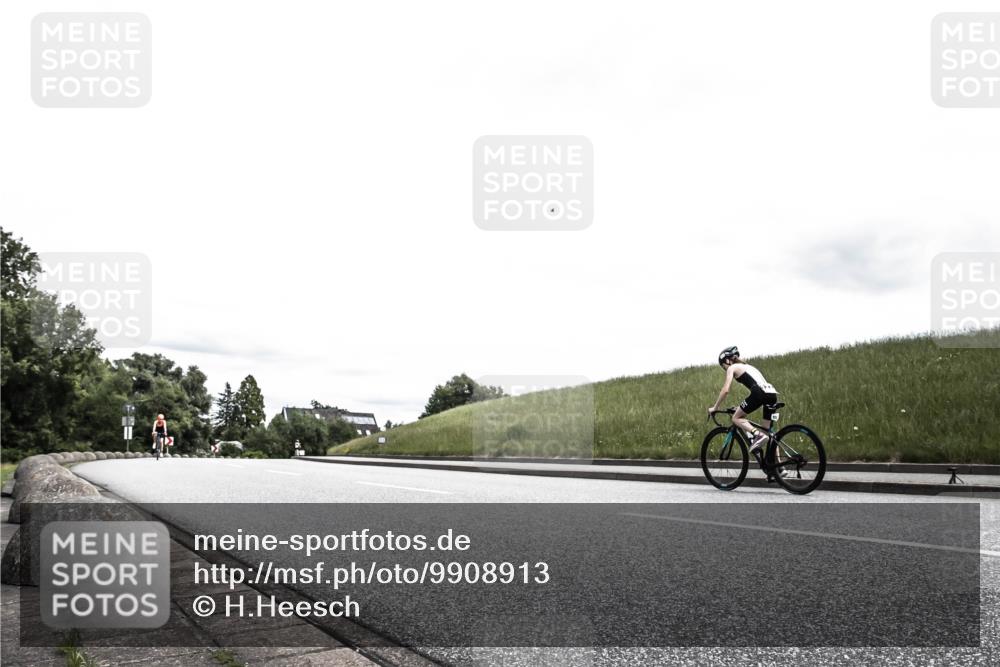 21.06.2026 - 29. Vierlanden-Triathlon H.Heesch http://msf.ph/oto/9908913 21.06.2026 14:52:18 Radfahren  meine-sportfotos.de