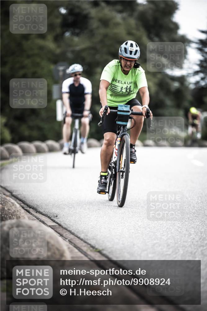 21.06.2026 - 29. Vierlanden-Triathlon H.Heesch http://msf.ph/oto/9908924 21.06.2026 11:52:53 Radfahren 256, 729, 758, 760, 796, 802 meine-sportfotos.de