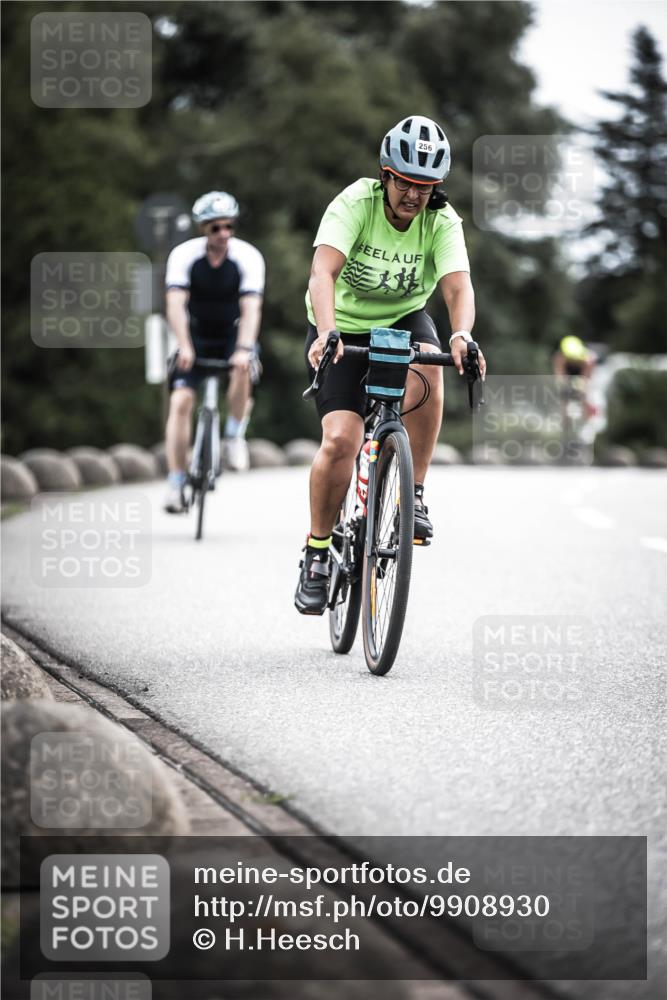 21.06.2026 - 29. Vierlanden-Triathlon H.Heesch http://msf.ph/oto/9908930 21.06.2026 11:52:53 Radfahren 256, 729, 758, 760, 796, 802 meine-sportfotos.de