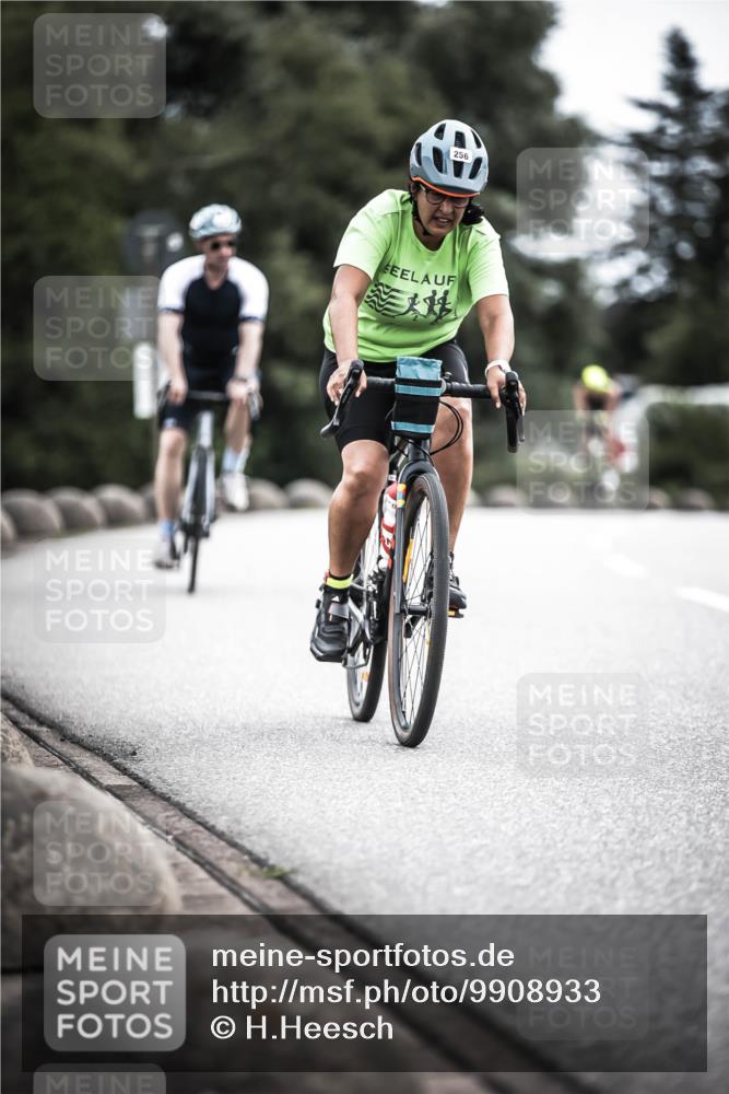 21.06.2026 - 29. Vierlanden-Triathlon H.Heesch http://msf.ph/oto/9908933 21.06.2026 11:52:53 Radfahren 256, 729, 758, 760, 796, 802 meine-sportfotos.de
