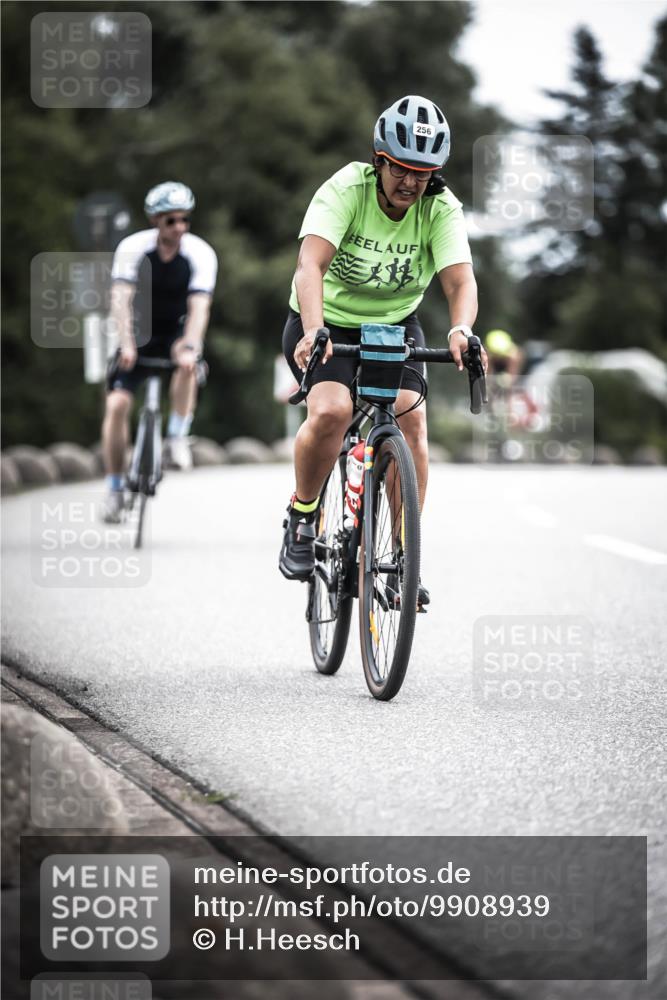 21.06.2026 - 29. Vierlanden-Triathlon H.Heesch http://msf.ph/oto/9908939 21.06.2026 11:52:53 Radfahren 256, 729, 758, 760, 796, 802 meine-sportfotos.de