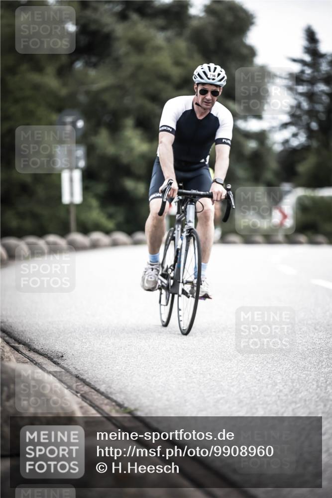 21.06.2026 - 29. Vierlanden-Triathlon H.Heesch http://msf.ph/oto/9908960 21.06.2026 11:52:54 Radfahren 256, 758, 760, 796, 802 meine-sportfotos.de