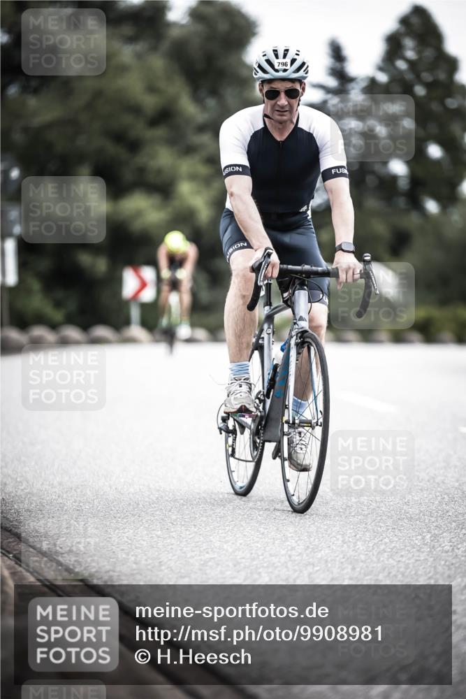 21.06.2026 - 29. Vierlanden-Triathlon H.Heesch http://msf.ph/oto/9908981 21.06.2026 11:52:55 Radfahren 256, 758, 760, 796, 802 meine-sportfotos.de