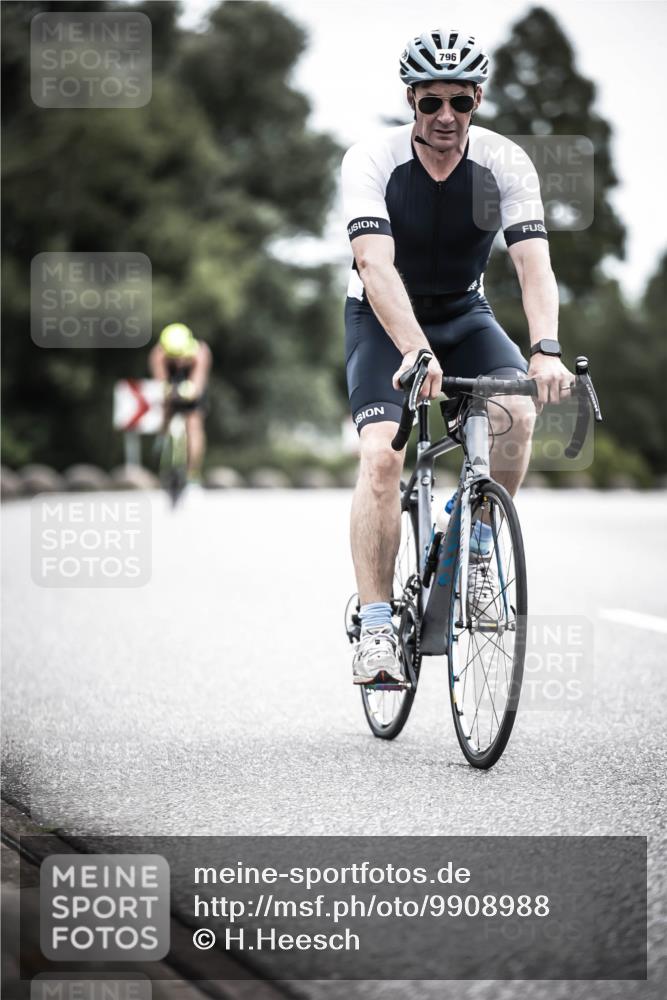 21.06.2026 - 29. Vierlanden-Triathlon H.Heesch http://msf.ph/oto/9908988 21.06.2026 11:52:55 Radfahren 256, 758, 760, 796, 802 meine-sportfotos.de