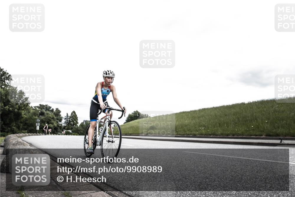 21.06.2026 - 29. Vierlanden-Triathlon H.Heesch http://msf.ph/oto/9908989 21.06.2026 14:52:52 Radfahren  meine-sportfotos.de
