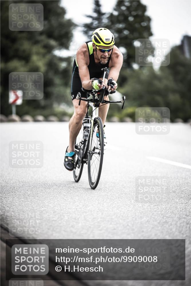 21.06.2026 - 29. Vierlanden-Triathlon H.Heesch http://msf.ph/oto/9909008 21.06.2026 11:52:57 Radfahren 256, 758, 760, 796, 802 meine-sportfotos.de