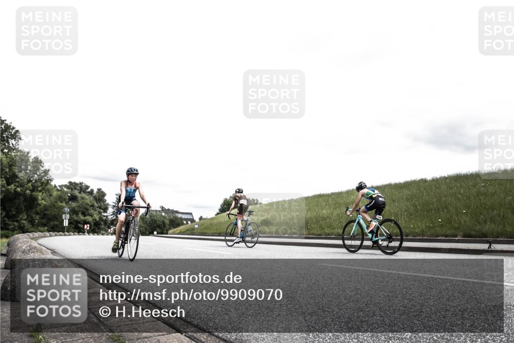 21.06.2026 - 29. Vierlanden-Triathlon H.Heesch http://msf.ph/oto/9909070 21.06.2026 14:53:36 Radfahren  meine-sportfotos.de