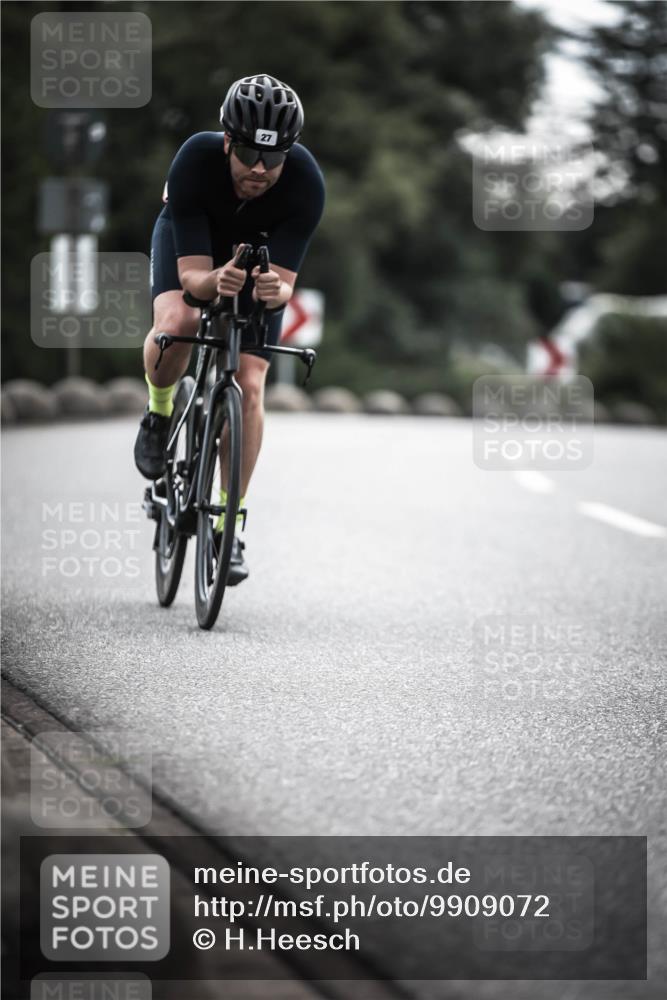 21.06.2026 - 29. Vierlanden-Triathlon H.Heesch http://msf.ph/oto/9909072 21.06.2026 09:27:16 Radfahren 27, 43, 56, 103, 139, 179, 198 meine-sportfotos.de