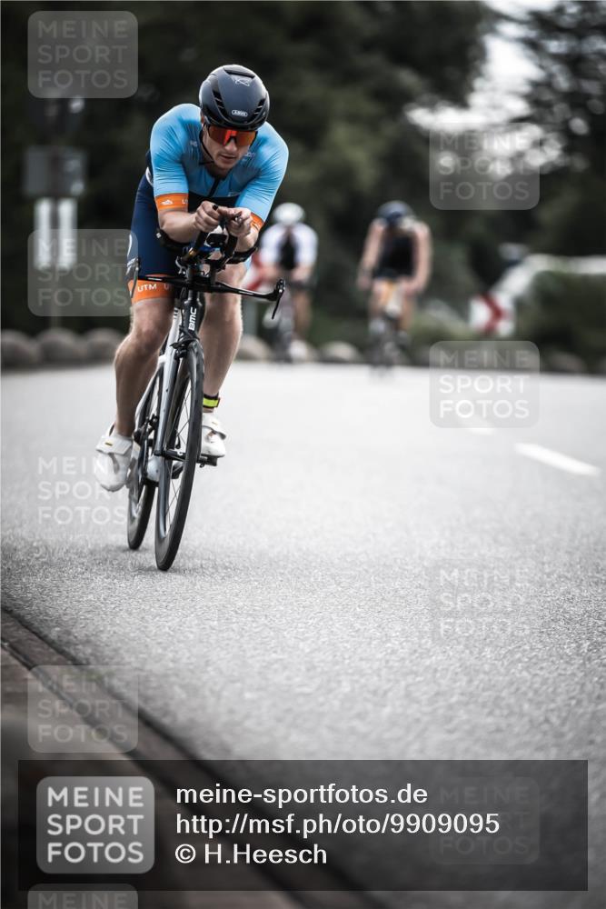 21.06.2026 - 29. Vierlanden-Triathlon H.Heesch http://msf.ph/oto/9909095 21.06.2026 09:27:19 Radfahren 27, 43, 56, 86, 103, 139, 157, 179 meine-sportfotos.de