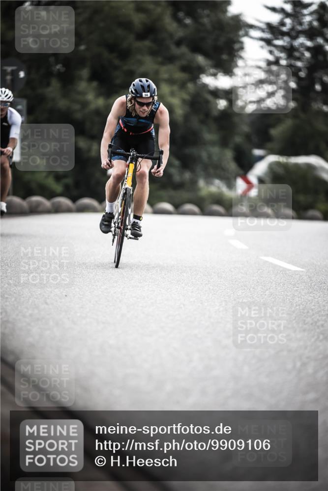 21.06.2026 - 29. Vierlanden-Triathlon H.Heesch http://msf.ph/oto/9909106 21.06.2026 09:27:22 Radfahren 43, 56, 69, 86, 103, 130, 139, 157, 179 meine-sportfotos.de