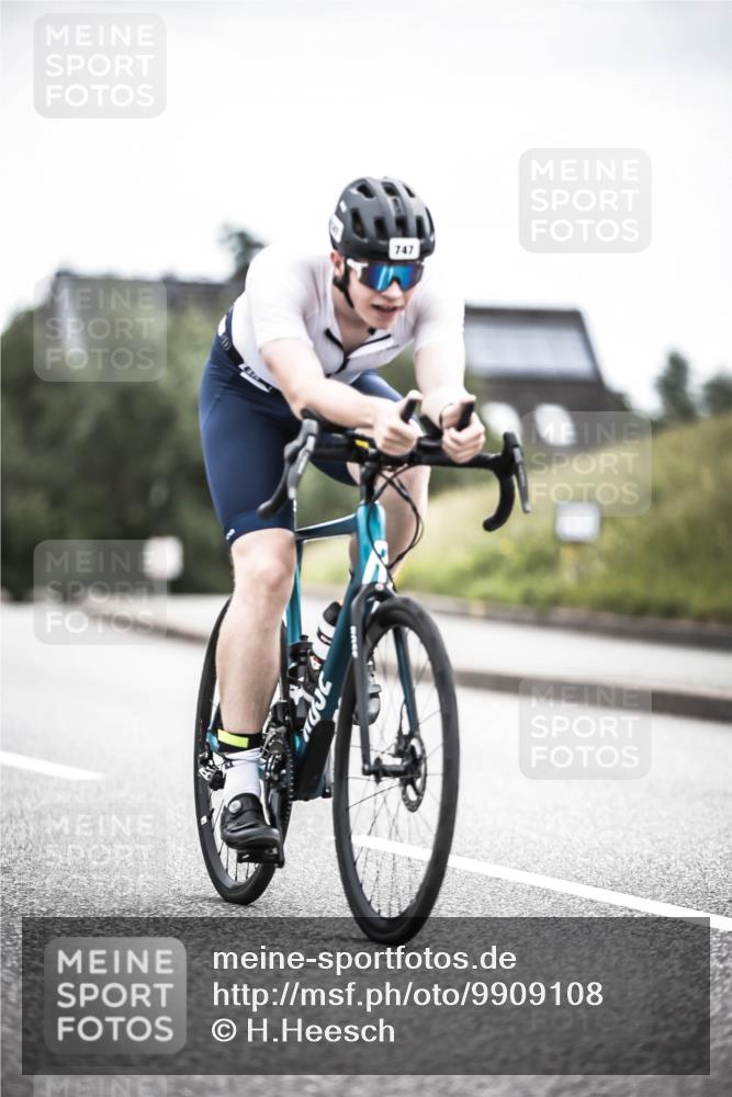 21.06.2026 - 29. Vierlanden-Triathlon H.Heesch http://msf.ph/oto/9909108 21.06.2026 11:53:21 Radfahren 265, 707, 747, 772 meine-sportfotos.de