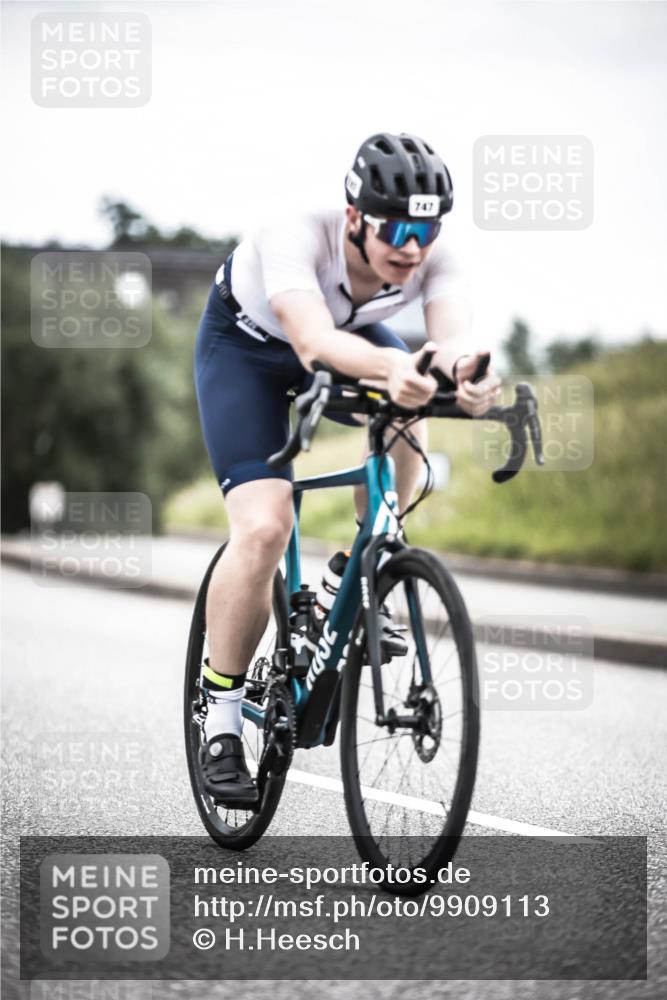 21.06.2026 - 29. Vierlanden-Triathlon H.Heesch http://msf.ph/oto/9909113 21.06.2026 11:53:21 Radfahren 265, 707, 747, 772 meine-sportfotos.de