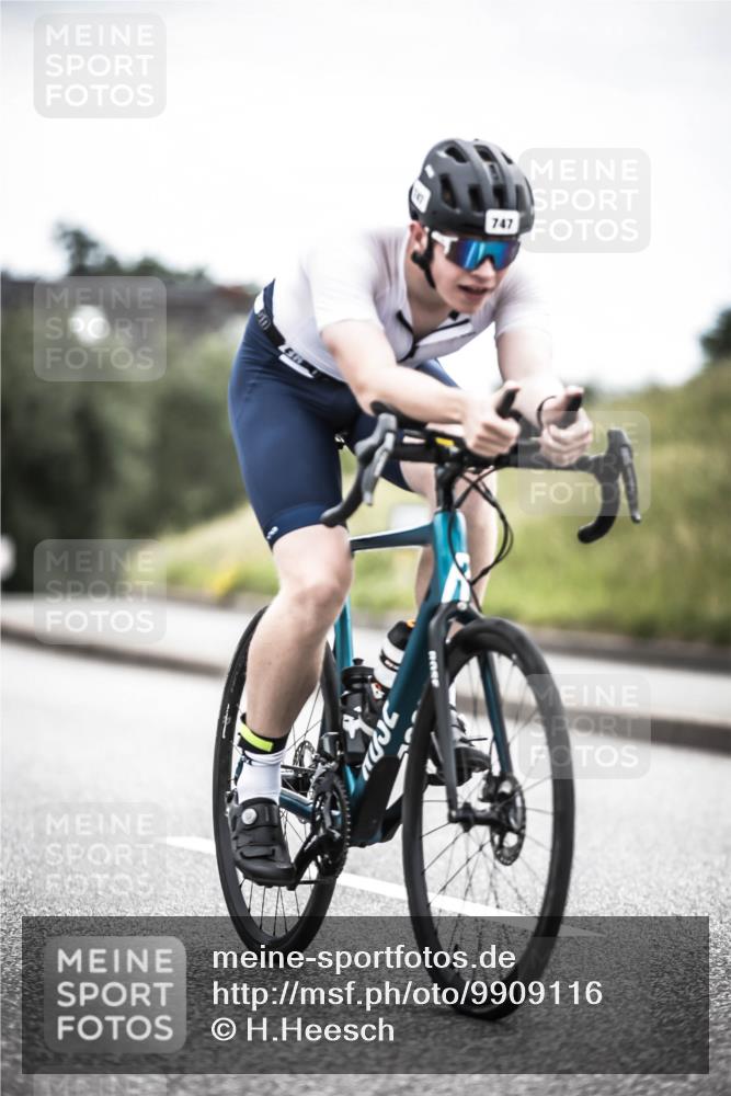 21.06.2026 - 29. Vierlanden-Triathlon H.Heesch http://msf.ph/oto/9909116 21.06.2026 11:53:21 Radfahren 265, 707, 747, 772 meine-sportfotos.de