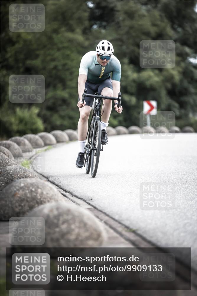 21.06.2026 - 29. Vierlanden-Triathlon H.Heesch http://msf.ph/oto/9909133 21.06.2026 11:53:27 Radfahren 707, 772, 779, 783 meine-sportfotos.de