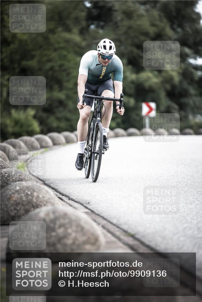 21.06.2026 - 29. Vierlanden-Triathlon H.Heesch http://msf.ph/oto/9909136 21.06.2026 11:53:27 Radfahren 707, 772, 779, 783 meine-sportfotos.de