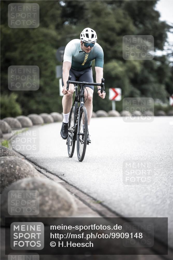 21.06.2026 - 29. Vierlanden-Triathlon H.Heesch http://msf.ph/oto/9909148 21.06.2026 11:53:27 Radfahren 707, 772, 779, 783 meine-sportfotos.de