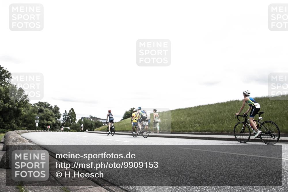 21.06.2026 - 29. Vierlanden-Triathlon H.Heesch http://msf.ph/oto/9909153 21.06.2026 14:55:41 Radfahren  meine-sportfotos.de