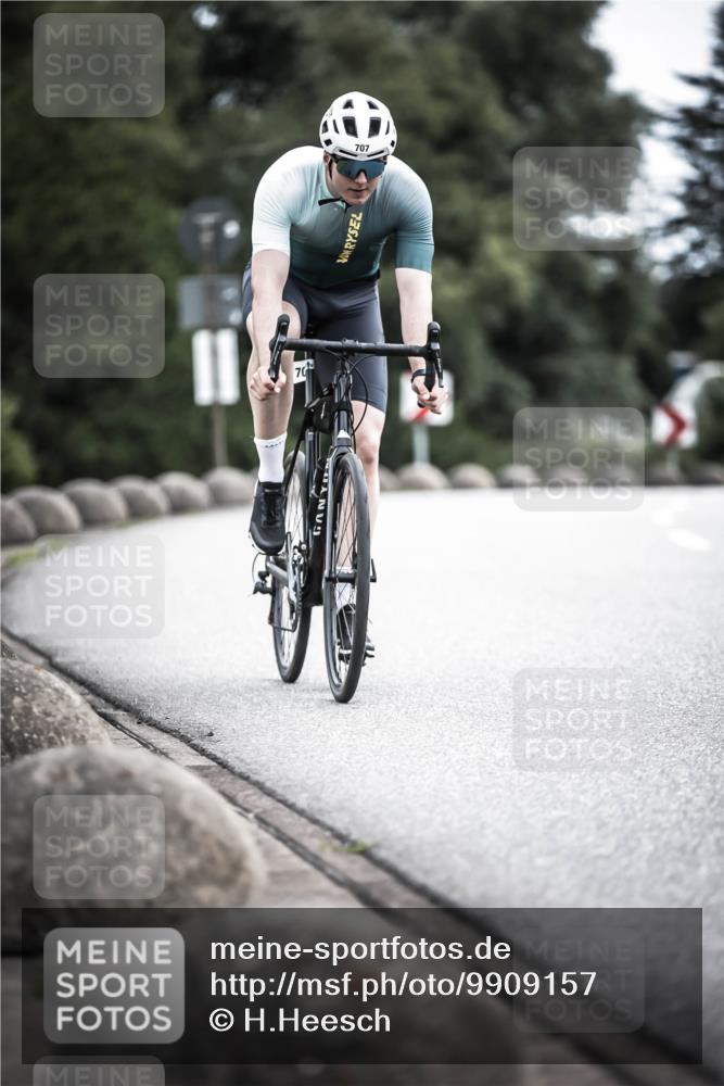 21.06.2026 - 29. Vierlanden-Triathlon H.Heesch http://msf.ph/oto/9909157 21.06.2026 11:53:28 Radfahren 707, 779, 783, 821 meine-sportfotos.de