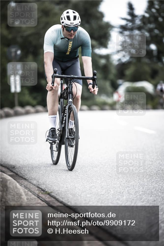 21.06.2026 - 29. Vierlanden-Triathlon H.Heesch http://msf.ph/oto/9909172 21.06.2026 11:53:28 Radfahren 707, 779, 783, 821 meine-sportfotos.de