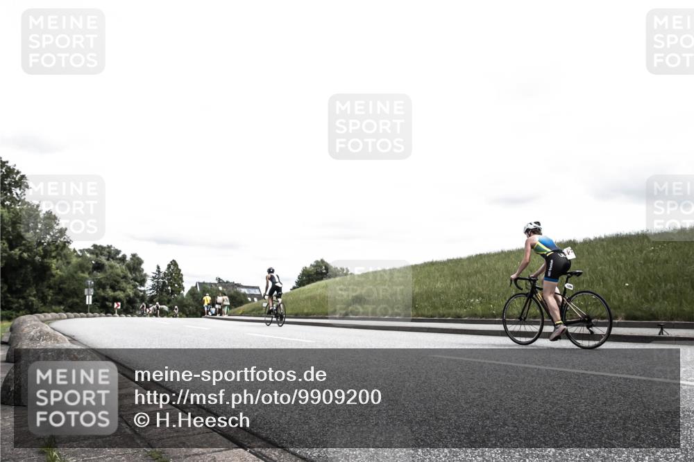 21.06.2026 - 29. Vierlanden-Triathlon H.Heesch http://msf.ph/oto/9909200 21.06.2026 14:56:06 Radfahren  meine-sportfotos.de