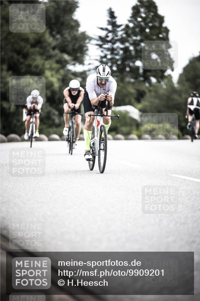 21.06.2026 - 29. Vierlanden-Triathlon H.Heesch http://msf.ph/oto/9909201 21.06.2026 11:53:34 Radfahren 133, 289, 720, 761, 779, 783, 813, 821, 844 meine-sportfotos.de