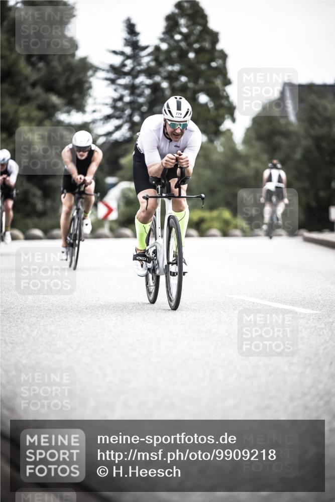 21.06.2026 - 29. Vierlanden-Triathlon H.Heesch http://msf.ph/oto/9909218 21.06.2026 11:53:34 Radfahren 133, 289, 720, 761, 779, 783, 813, 821, 844 meine-sportfotos.de