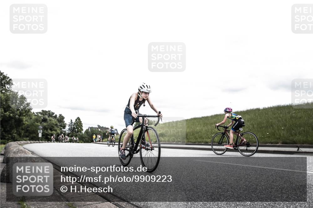 21.06.2026 - 29. Vierlanden-Triathlon H.Heesch http://msf.ph/oto/9909223 21.06.2026 14:56:21 Radfahren 1328 meine-sportfotos.de