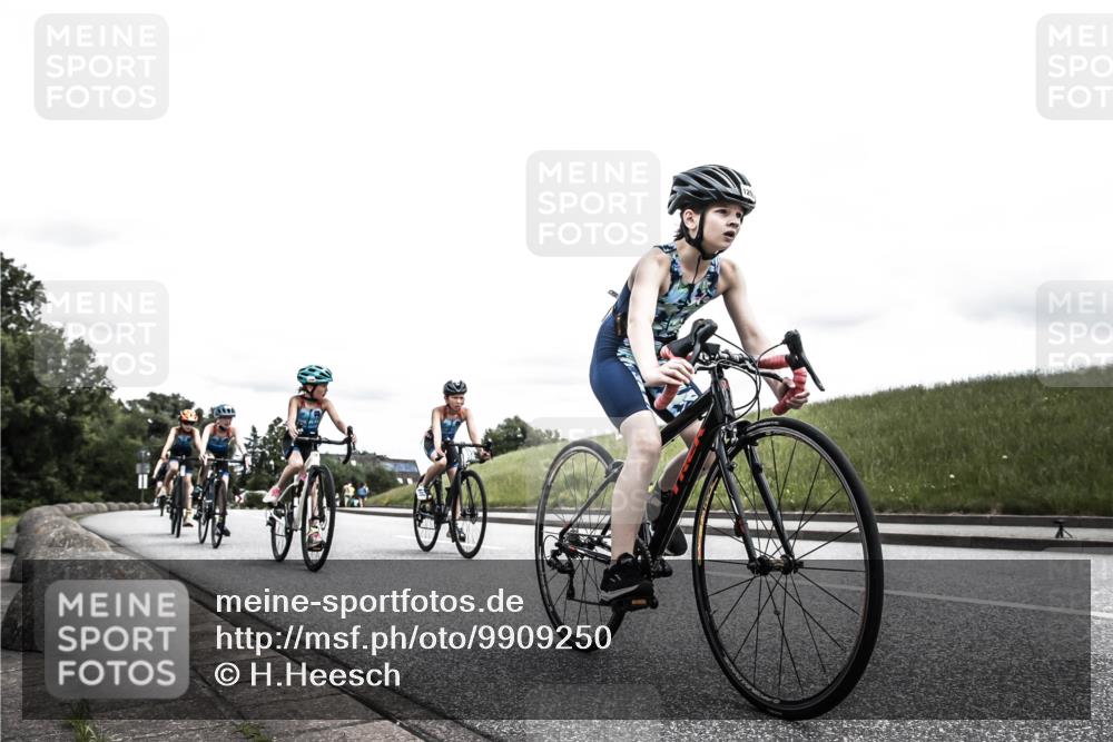 21.06.2026 - 29. Vierlanden-Triathlon H.Heesch http://msf.ph/oto/9909250 21.06.2026 14:56:28 Radfahren 1296, 1299, 1300, 1312, 1330, 1333 meine-sportfotos.de