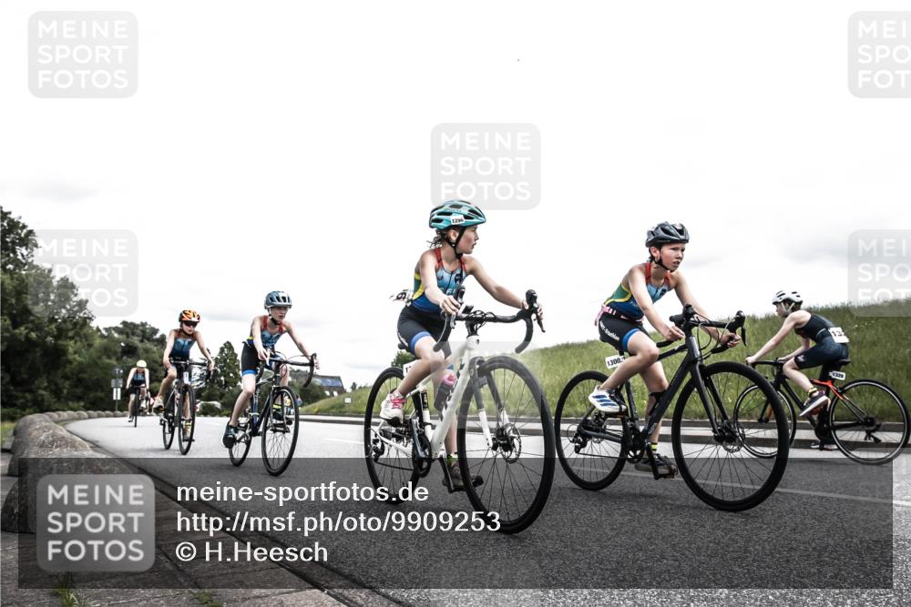 21.06.2026 - 29. Vierlanden-Triathlon H.Heesch http://msf.ph/oto/9909253 21.06.2026 14:56:29 Radfahren 1296, 1299, 1300, 1312, 1330, 1333 meine-sportfotos.de