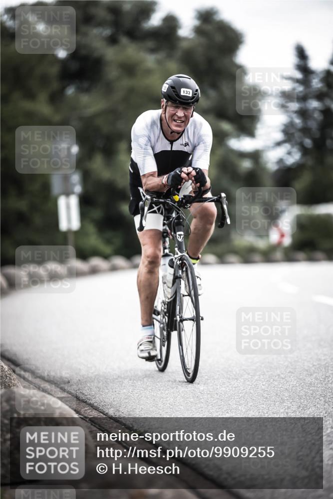 21.06.2026 - 29. Vierlanden-Triathlon H.Heesch http://msf.ph/oto/9909255 21.06.2026 11:53:37 Radfahren 133, 289, 720, 737, 761, 779, 813, 821, 844 meine-sportfotos.de