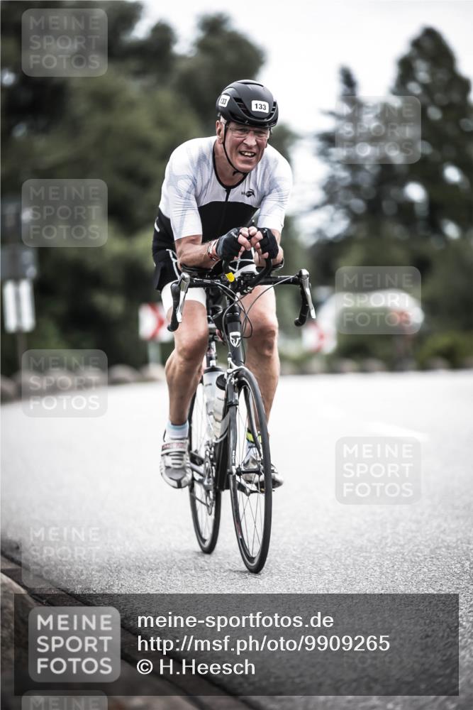 21.06.2026 - 29. Vierlanden-Triathlon H.Heesch http://msf.ph/oto/9909265 21.06.2026 11:53:37 Radfahren 133, 289, 720, 737, 761, 779, 813, 821, 844 meine-sportfotos.de