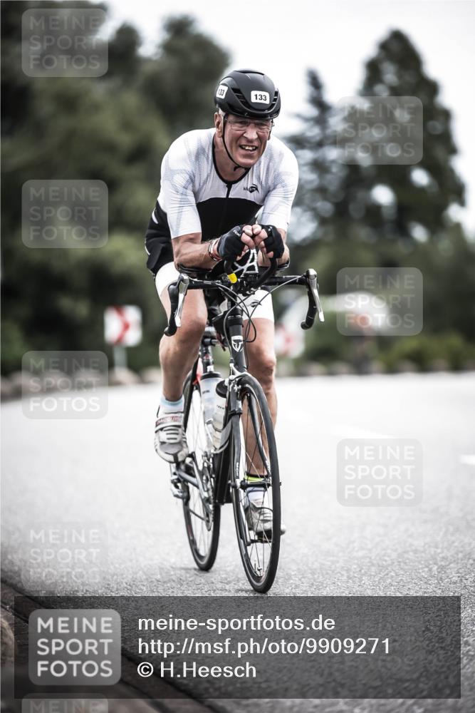 21.06.2026 - 29. Vierlanden-Triathlon H.Heesch http://msf.ph/oto/9909271 21.06.2026 11:53:37 Radfahren 133, 289, 720, 737, 761, 779, 813, 821, 844 meine-sportfotos.de