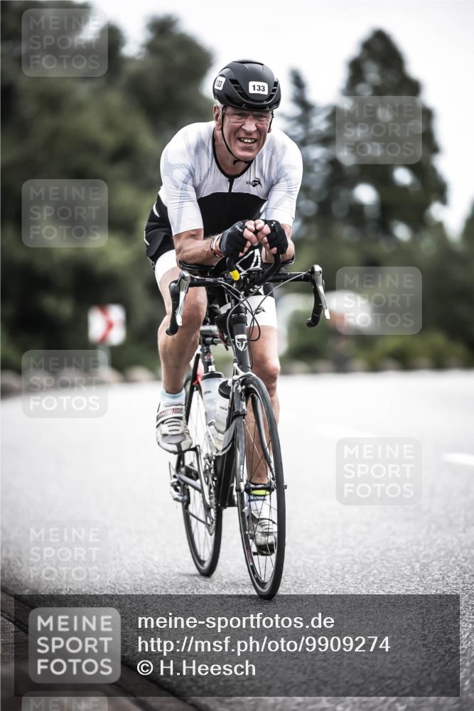 21.06.2026 - 29. Vierlanden-Triathlon H.Heesch http://msf.ph/oto/9909274 21.06.2026 11:53:38 Radfahren 133, 289, 720, 737, 761, 779, 813, 821, 844 meine-sportfotos.de