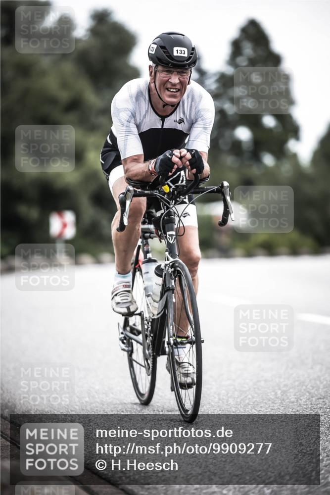 21.06.2026 - 29. Vierlanden-Triathlon H.Heesch http://msf.ph/oto/9909277 21.06.2026 11:53:38 Radfahren 133, 289, 720, 737, 761, 779, 813, 821, 844 meine-sportfotos.de