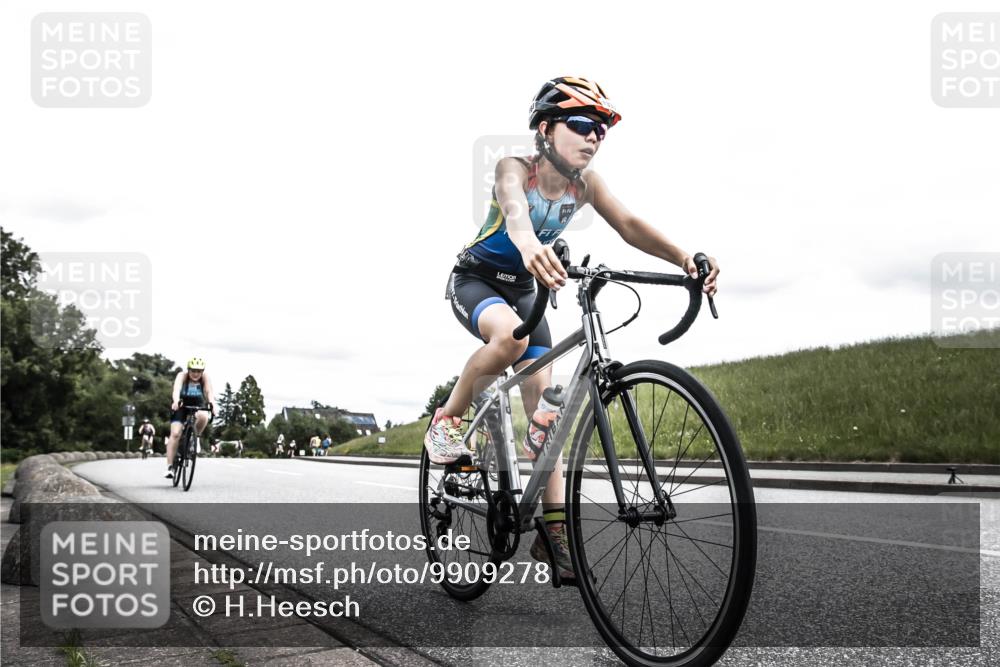 21.06.2026 - 29. Vierlanden-Triathlon H.Heesch http://msf.ph/oto/9909278 21.06.2026 14:56:30 Radfahren 1296, 1299, 1300, 1330, 1333 meine-sportfotos.de
