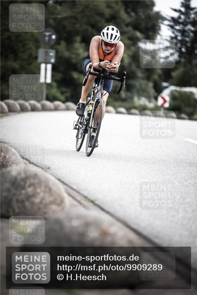 21.06.2026 - 29. Vierlanden-Triathlon H.Heesch http://msf.ph/oto/9909289 21.06.2026 11:53:44 Radfahren 737, 761, 844 meine-sportfotos.de
