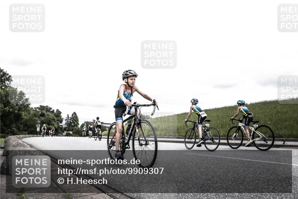 21.06.2026 - 29. Vierlanden-Triathlon H.Heesch http://msf.ph/oto/9909307 21.06.2026 14:56:39 Radfahren 1313, 1324 meine-sportfotos.de