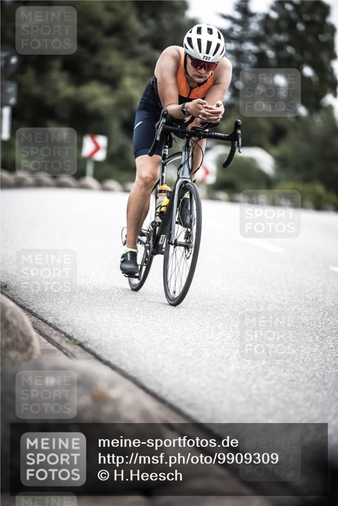 21.06.2026 - 29. Vierlanden-Triathlon H.Heesch http://msf.ph/oto/9909309 21.06.2026 11:53:44 Radfahren 737, 761, 844 meine-sportfotos.de